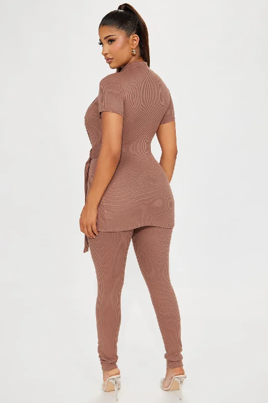 Stay Calling Me Short Sleeve Legging Set - Mocha