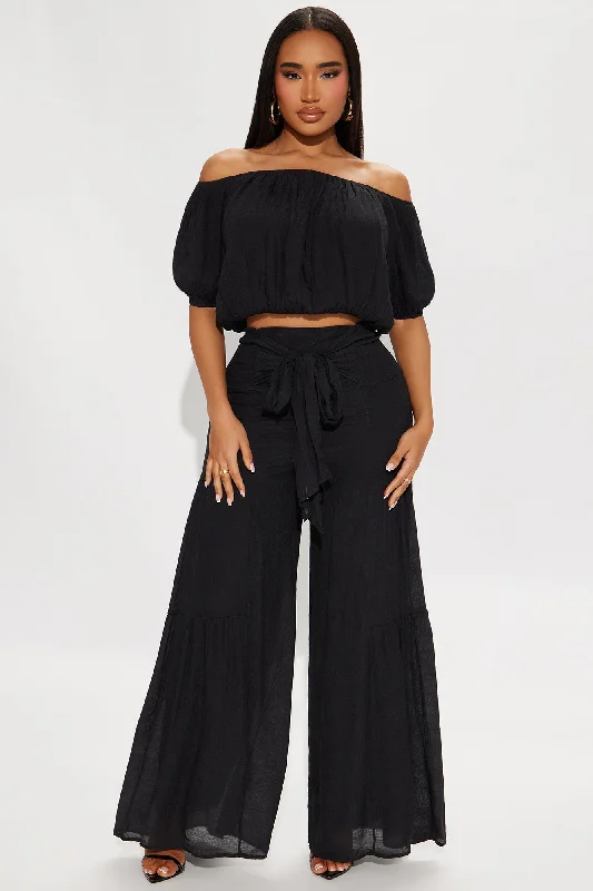 Take Me On A Vacay Pant Set - Black