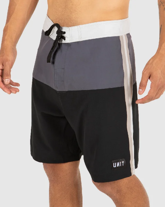 UNIT Path 19" Boardshorts