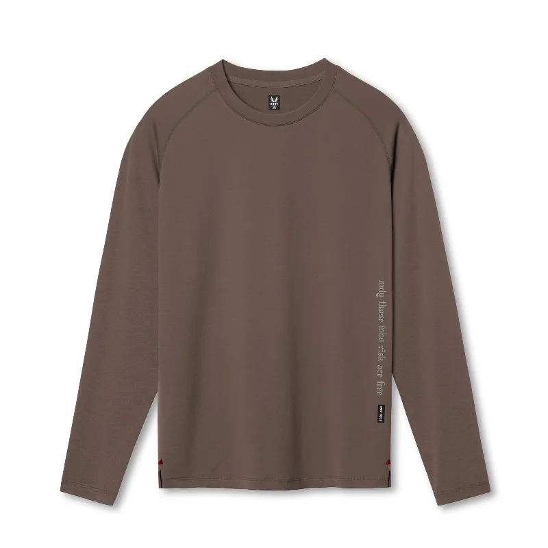 0832. 3D-Lite® 2.0 Fitted Long Sleeve - Deep Taupe "OTWR"